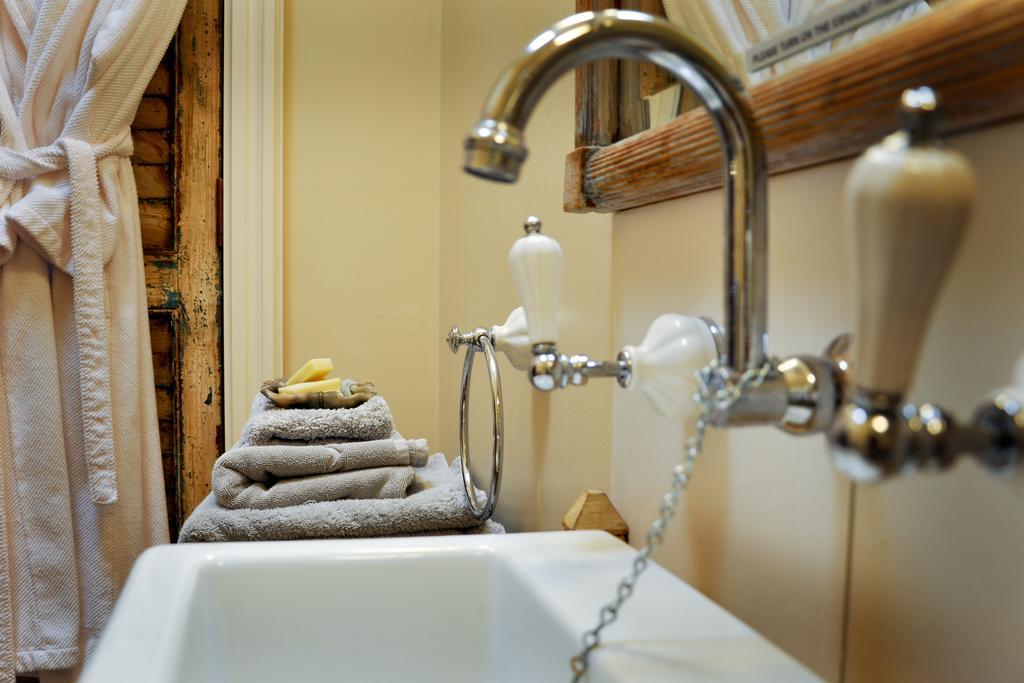 Athelney Cottage Bed And Breakfast Adelaide Eksteriør billede